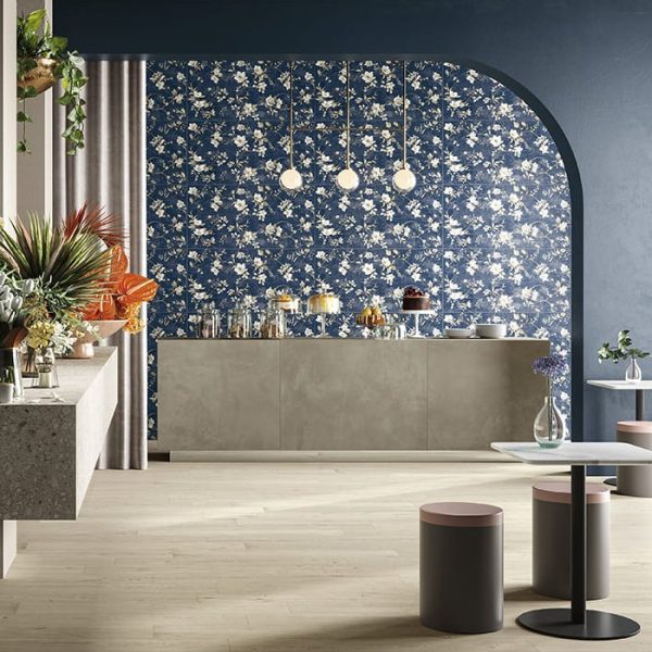 Διακοσμητικα πλακακια τοιχου κουζινας με λουλουδια μπλε ματ 60χ120 Deco Studio Del Conca