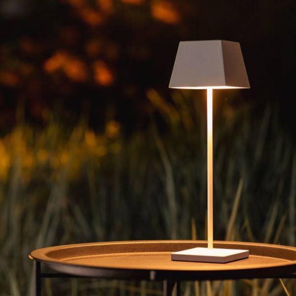 Oudoor Minimal White USB Rechargeable Touch Dimmable Outdoor Table Lamp Led 8397 Mahe Nowodvorski