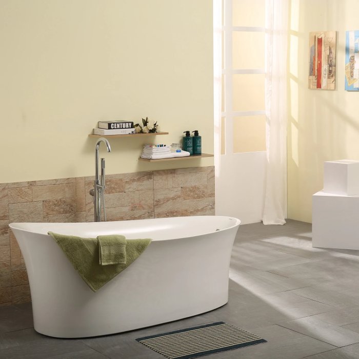 RIO Modern White Curved Single Ended Free Standing Bath Tub 170×84