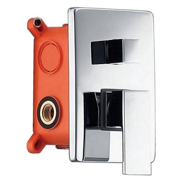 Concealed bath shower mixer with diverter 3 outlets and single lever for adjusting the temperature and pressure of the water.