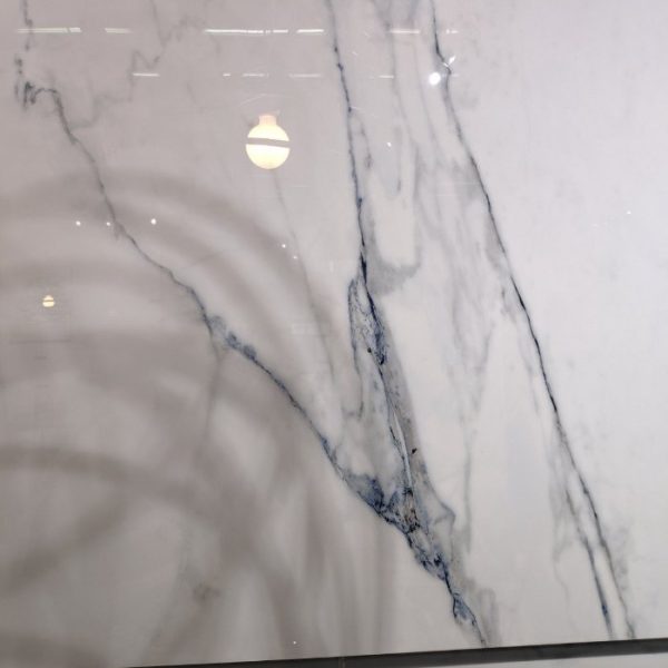 White Blue Glossy Marble Effect Wall Gres Porcelain Tile 59x119 Alba Azul Emigres