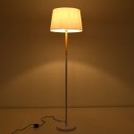 Mondern White Floor Light with Beige Wooden Detail 00828